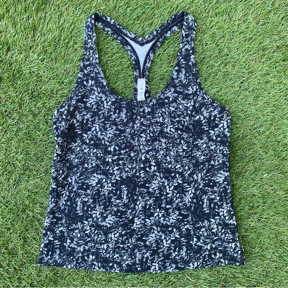 LULULEMON RAZORBACK TANK TOP SIZE 8  #FML130022 - Picture 1 of 9